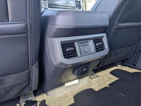 New 2026 Ford F250 Lariat w/ Chrome Package image 19