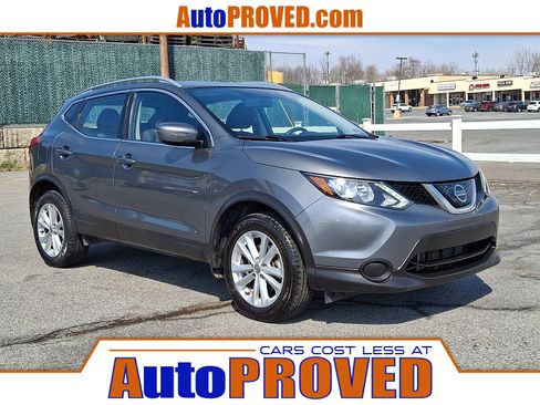 Used 2018 Nissan Rogue Sport SV image 1