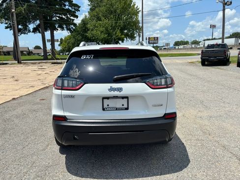 Used 2020 Jeep Cherokee Latitude Plus FWD image 4