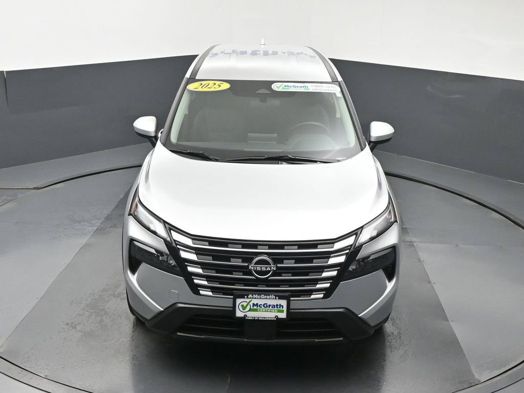 Used 2025 Nissan Rogue SV AWD/4WD image 26