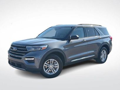 Certified 2023 Ford Explorer XLT w/ Equipment Group 202A