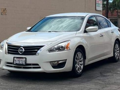 Used 2015 Nissan Altima 2.5 image 13