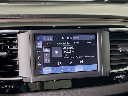 Used 2024 Chrysler Voyager LX image 14