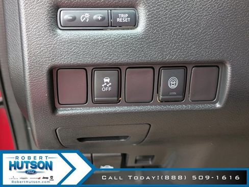Used 2020 Nissan Murano SV image 23