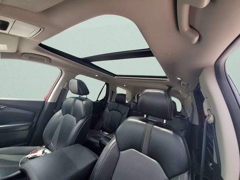 Used 2024 Honda Pilot Touring image 17