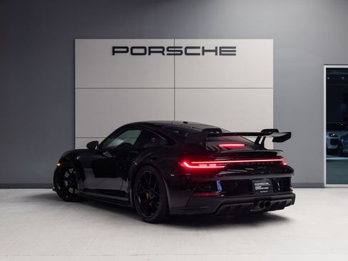 Certified 2022 Porsche 911 GT3 RWD image 5