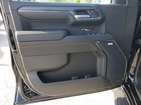 Used 2024 GMC Sierra 1500 AT4 w/ Technology Package image 25