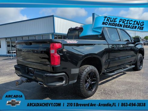 Used 2022 Chevrolet Silverado 1500 LT Trail Boss w/ LT Trail Boss Premium Package AWD/4WD image 4