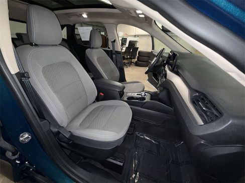 Used 2020 Ford Escape SE image 25