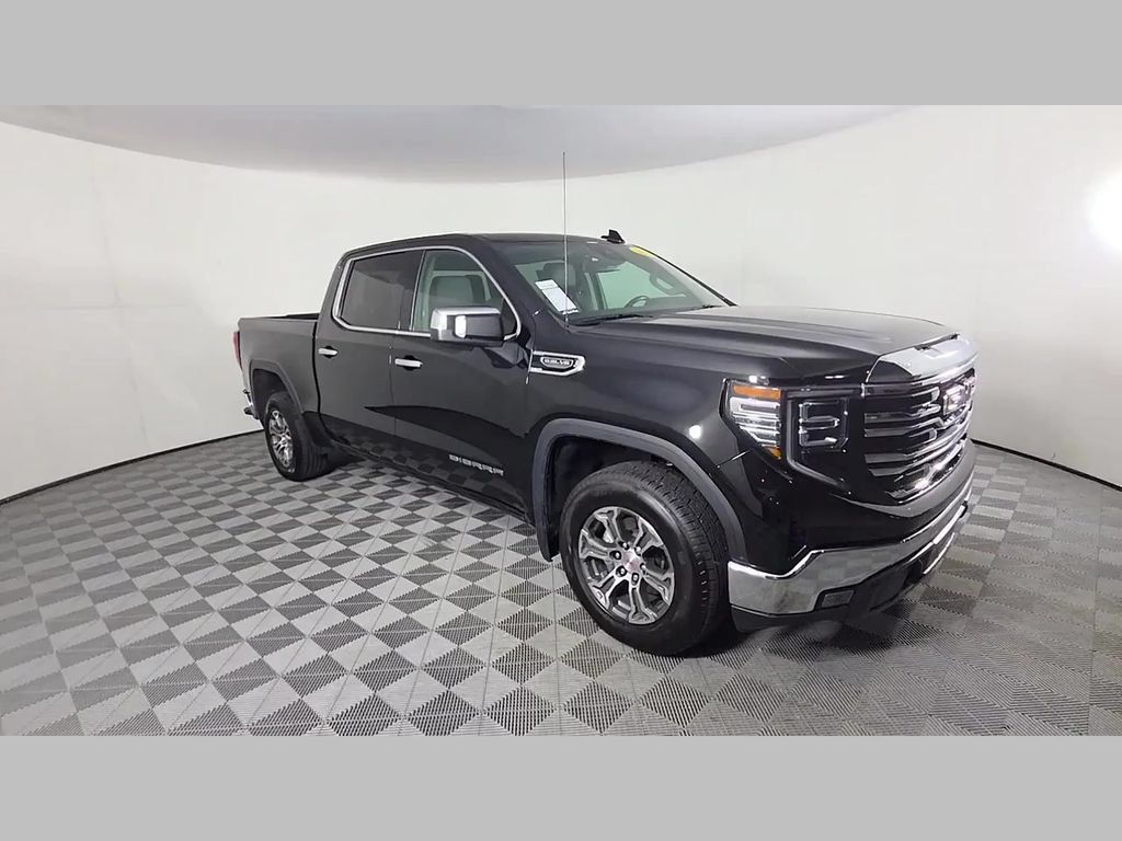 Used 2025 GMC Sierra 1500 SLT RWD image 34