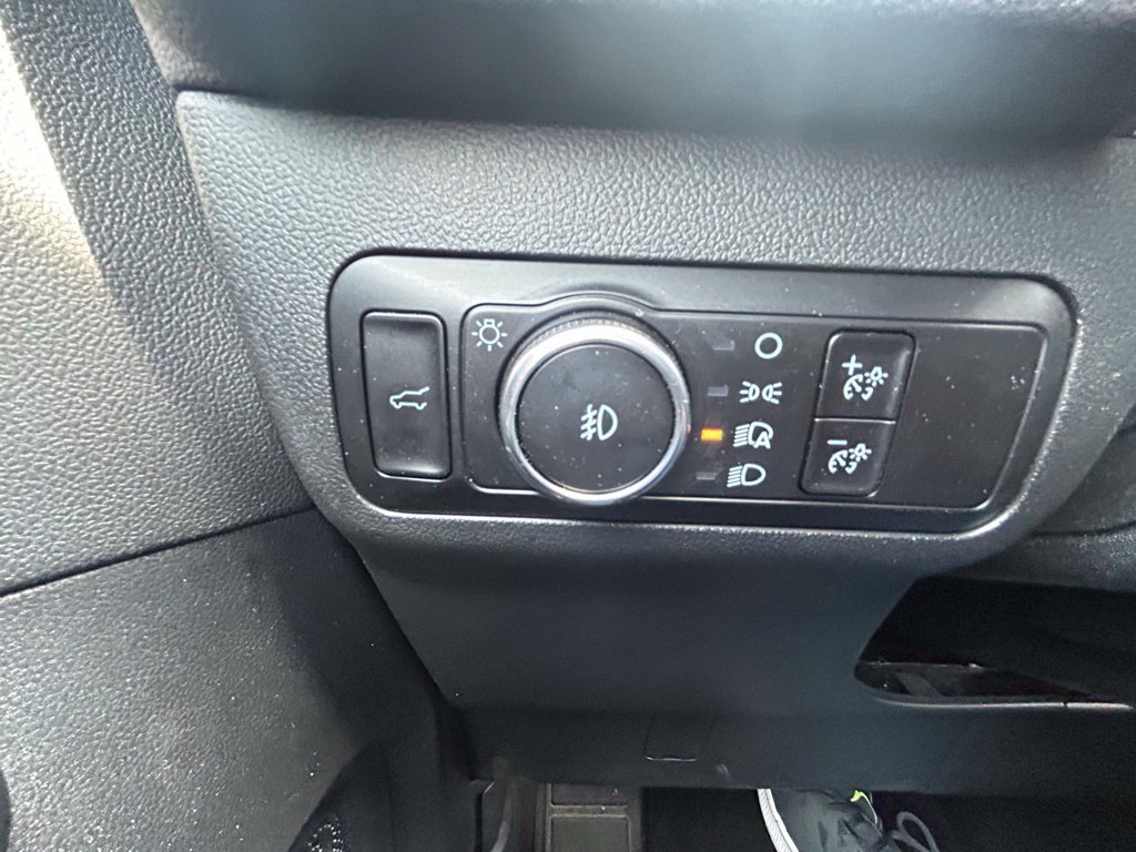 Used 2025 Ford Escape ST-Line Select AWD/4WD image 21