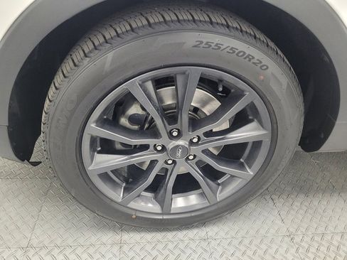 Used 2017 Ford Explorer XLT w/ Equipment Group 202A FWD image 31