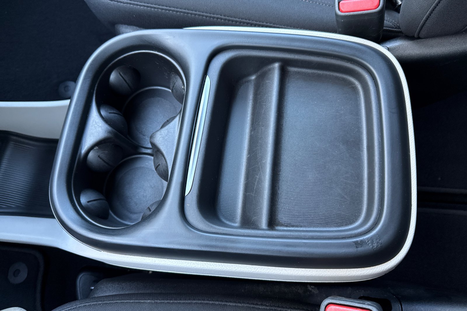 Used 2019 Chrysler Pacifica Touring Plus w/ Advanced Safetytec Group FWD image 33