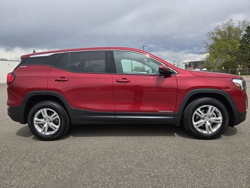 Used 2020 GMC Terrain SLE AWD/4WD image 4