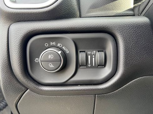 Used 2022 RAM 2500 Laramie w/ Body Color Bumper Group image 35