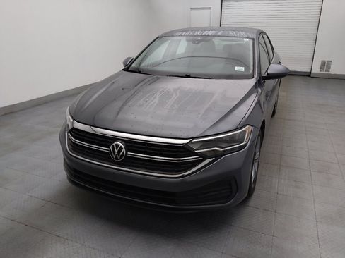 Used 2024 Volkswagen Jetta SE image 15