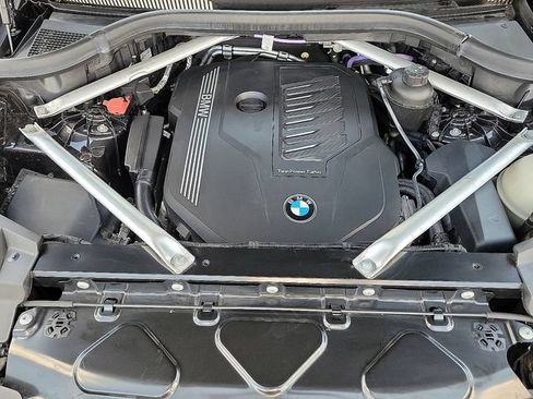 Used 2023 BMW X5 xDrive40i w/ Premium Package AWD/4WD image 12