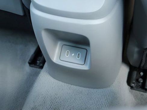 Used 2025 Hyundai Elantra SE FWD image 26