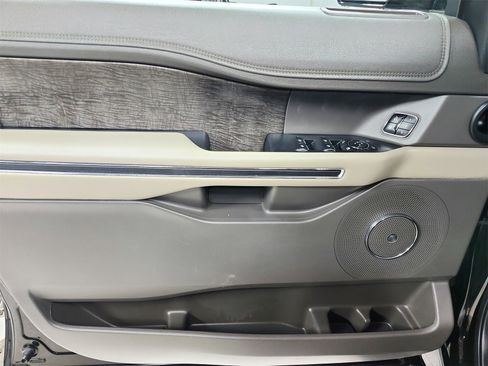 Used 2021 Ford Expedition Max Limited image 37