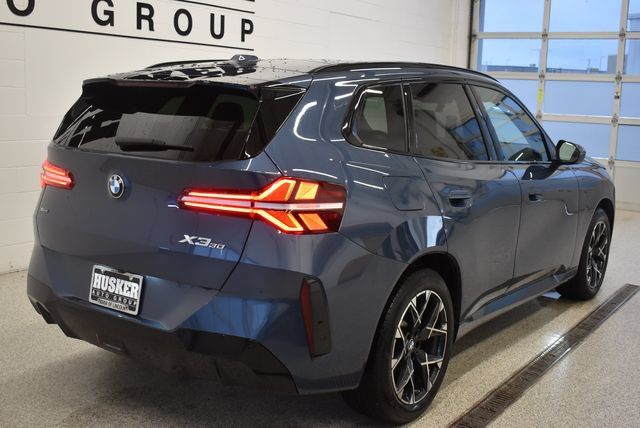 Used 2025 BMW X3 xDrive30i w/ M Sport Package AWD/4WD image 4