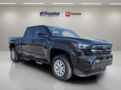New 2025 Toyota Tacoma SR5