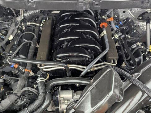 Used 2023 Ford F150 Lariat image 10