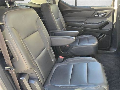 Used 2021 Chevrolet Traverse RS w/ LPO, 'HIT The Road' Package image 20