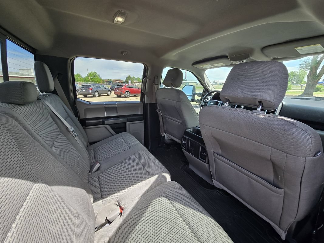 Used 2016 Ford F150 XLT w/ Equipment Group 302A Luxury AWD/4WD image 16