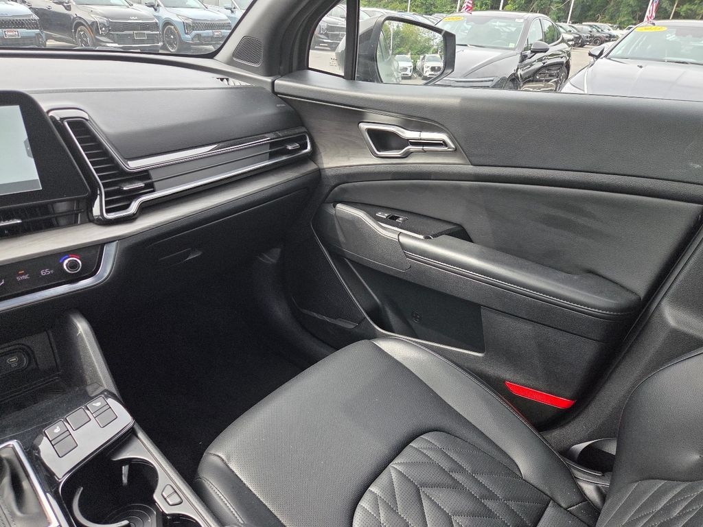 Used 2024 Kia Sportage X-Line w/ X-Line Premium Package AWD/4WD image 16