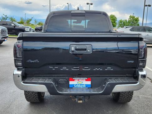 Used 2020 Toyota Tacoma SR5 AWD/4WD image 12