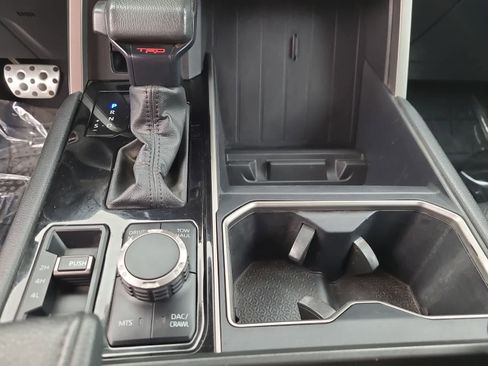 Used 2022 Toyota Tundra Limited image 25