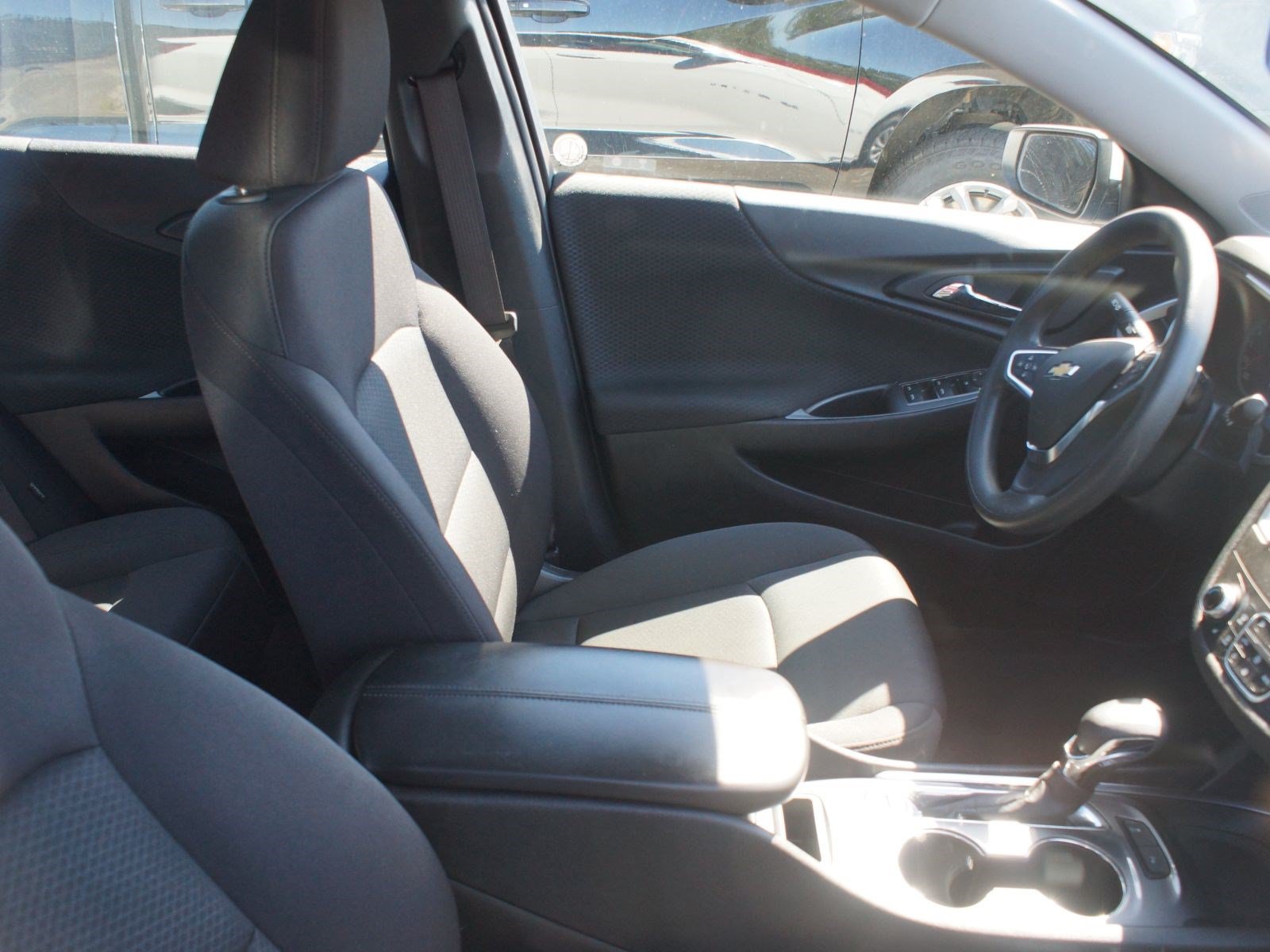 Used 2024 Chevrolet Malibu LT FWD image 4