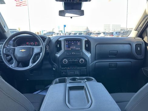 Used 2023 Chevrolet Silverado 1500 Custom image 12