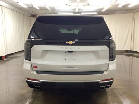 Used 2025 Chevrolet Tahoe High Country AWD/4WD image 7