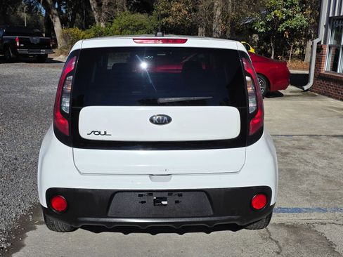 Used 2018 Kia Soul image 7