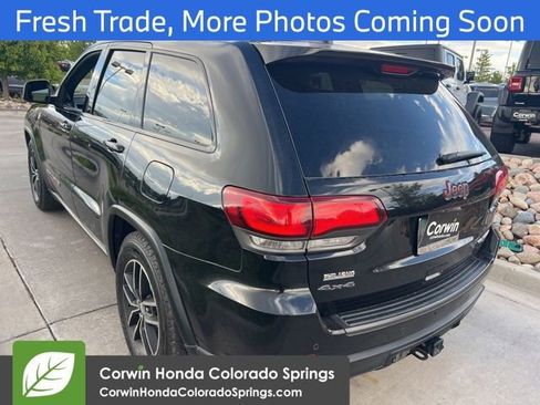 Used 2018 Jeep Grand Cherokee Trailhawk AWD/4WD image 5