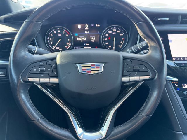 Used 2022 Cadillac XT6 Premium Luxury w/ Technology Package FWD image 11