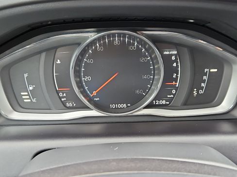 Used 2017 Volvo XC60 T6 Dynamic w/ Preferred Option Package image 15