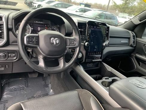 Used 2023 RAM 1500 Laramie AWD/4WD image 19