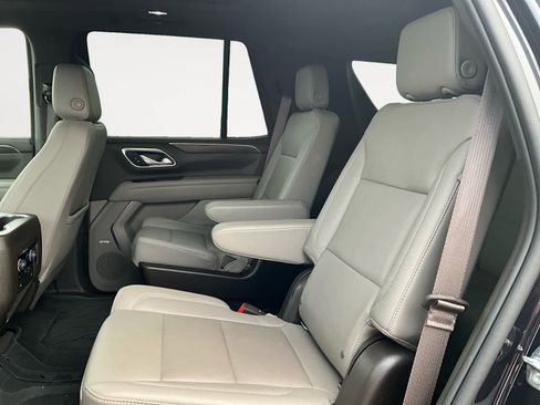 Used 2022 Chevrolet Tahoe Z71 w/ Luxury Package image 29