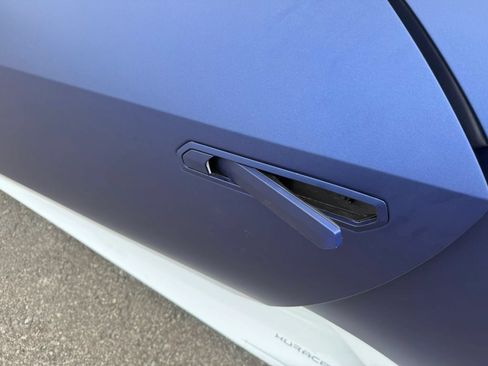 Used 2019 Lamborghini Huracan LP 580-2 RWD image 48