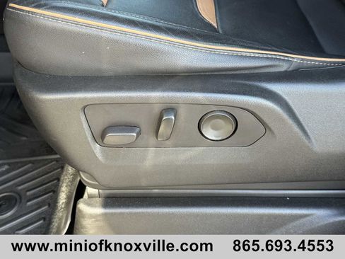 Used 2021 GMC Yukon AT4 w/ Rear Media and Nav Package image 11