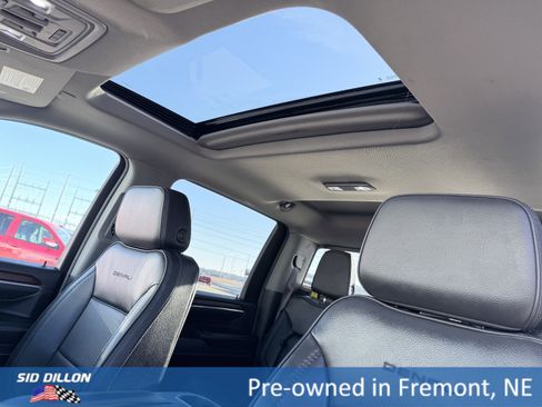 Used 2025 GMC Sierra 3500 Denali w/ Denali Reserve Package image 18