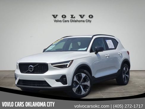 Used 2026 Volvo XC40 B5 Plus w/ Protection Package Premier AWD/4WD image 1