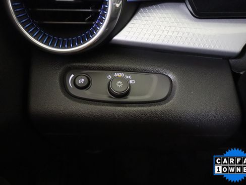 Used 2026 Chevrolet Trax LT FWD image 34