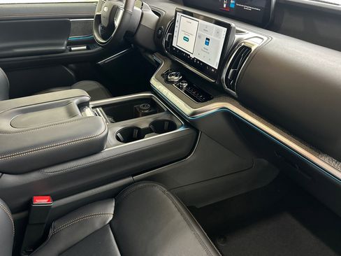 New 2025 Ford Expedition Tremor image 17