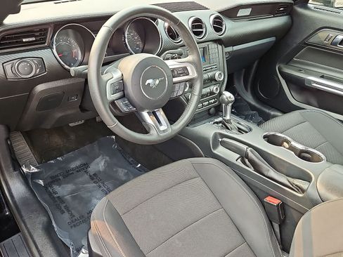 Used 2015 Ford Mustang Coupe RWD image 16