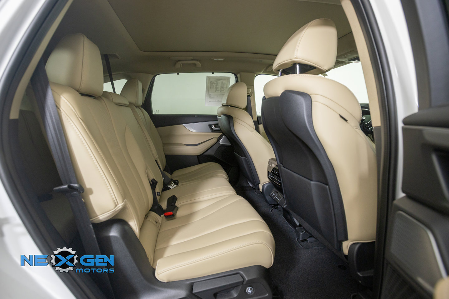 Used 2025 Acura MDX w/ Technology Package AWD/4WD image 44