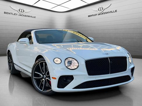 Certified 2024 Bentley Continental GT image 1
