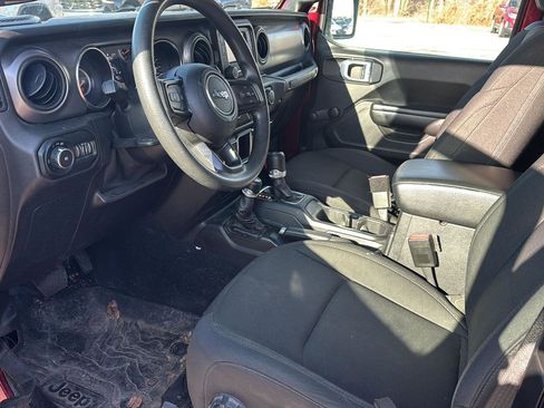 Used 2021 Jeep Wrangler Sport image 12